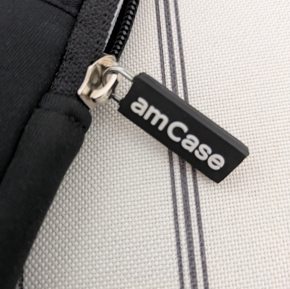 Soft carrying case for laptop or tablet - Picture 5 of 7